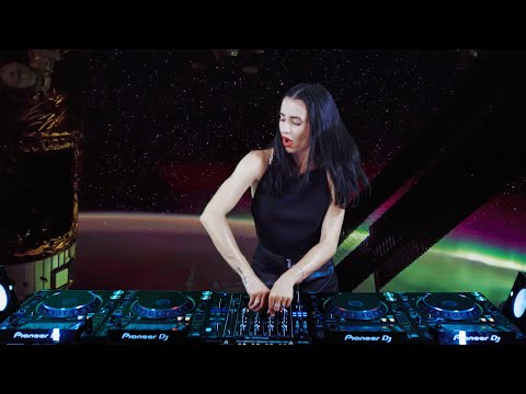 Juicy M - Space Stream 2021