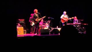 The Jayhawks &quot;Over My Shoulder&quot; Beacon Theatre