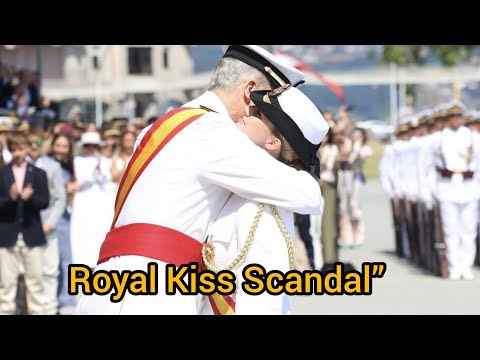 Princess Leonor  kiss💋 Greeting with Sailor Boys