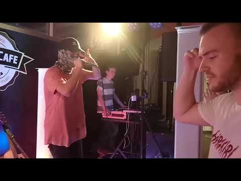 ArtIsBlind x DooMee - Insomnia (Live Version)