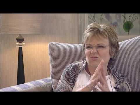 JULIE WALTERS INTERVIEW about filming Mamma Mia