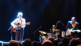 Nick Lowe &amp; Los Straitjackets - &#39;Rome Wasn&#39;t Build In A Day&#39; @ Het Depot Leuven 3 december 2016
