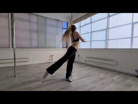 Contemporary pole dance - floorwork choreography (Lost cause)