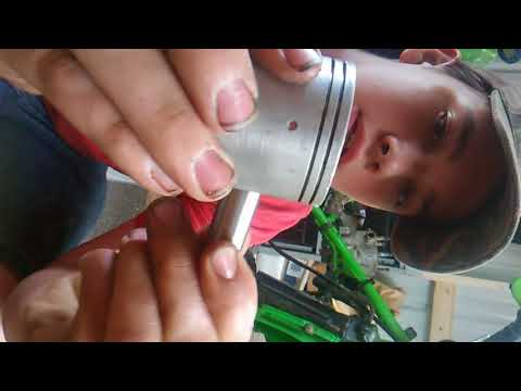 How to rebuild Kawasaki KX80 2 stroke part 1