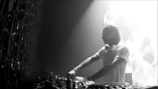 Alesso - All This Love ft. Noonie Bao (Vídeo)