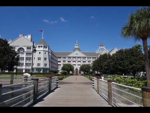 Castle Dreams Travel: Disney’s Yacht Club, standard club level room 5186