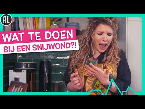RACHEL SNIJDT IN HAAR VINGER 😱 - TOPDOKS EERSTE HULP BIJ TIKDOKS