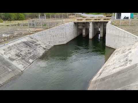 Tv VAQUEIRA MOSTRANDO A BARRAGEM DE NEGREIROS EIXO NORTE DA TRANSPOSIÇÃO EM SALGUEIRO PERNAMBUCO 