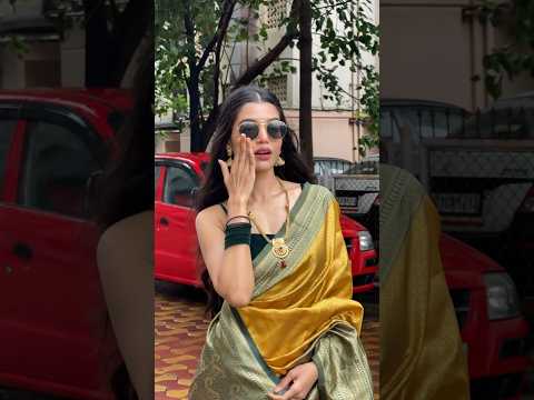 Lil sunglass moment 🫶🏻😎 #ashortaday #harshitakarma