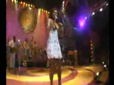 Caminhão da Alegria e Toté de Maianga