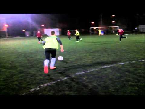 Skrót meczu Cosinusa z Wiernym Służewiec w 9. kolejce IV Ligi Fanów