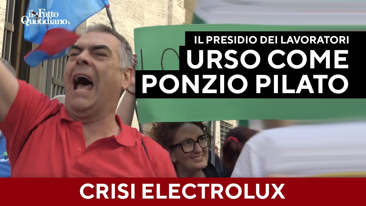 Electrolux, presidio dei lavoratori: “Da Urso un atteggiamento da Ponzio Pilato”