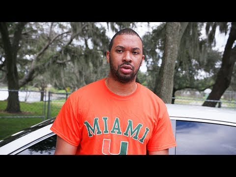 第1週目前のカレッジフットボールファン (College Football Fans Before Week 1)