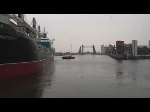 Mit dem Schlepper im Hamburger Hafen unterwegs - BLUE MASTER II Verholer