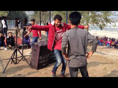 Chham Chhamti Pauju Haru -Video Song | Nepali Movie RAMPYARI |Picnic Dance