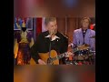 Johnny Rivers - Last train to Memphis (com legendas em português e inglês) ao vivo em 2007