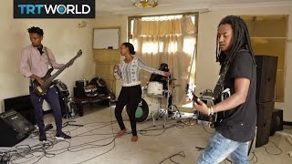 Download lagu Ethiopian Band Rocking Out Jano blends African mel... mp3