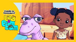 Voando no Dinossauro 🦖 Dinossauros para crianças  🥰 Lilá e Bombom