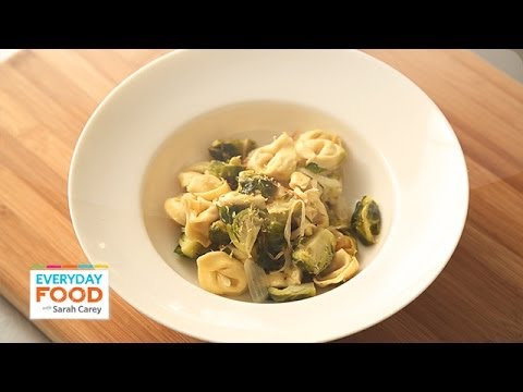 download lagu mp3 mp4 Tortellini Skewers Martha Stewart, download lagu Tortellini Skewers Martha Stewart gratis, unduh video klip Tortellini Skewers Martha Stewart
