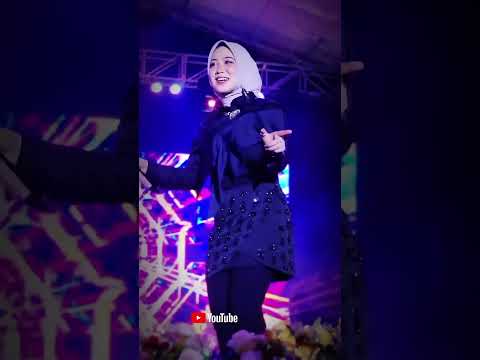 Bunda fauzana joget #fauzana #yunfa #sobatngarit #sobatngaret #viralshort #trendingshorts #video