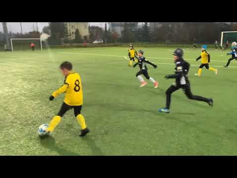 DAP KIELCE 2010 - Akademia BVB im. Łukasza Piszczka - 5:0, bramki: Mikołaj Palka, Kordian Sobczyk x4