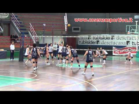 DeSetaCasa Volley CS - Stella Azzurra CZ, punto di Serena Donnici