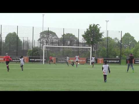 8 mei 1014 VV De Meern E2/E4 - VV De Meern D4 vr 0-10 Doelpunt Maurits