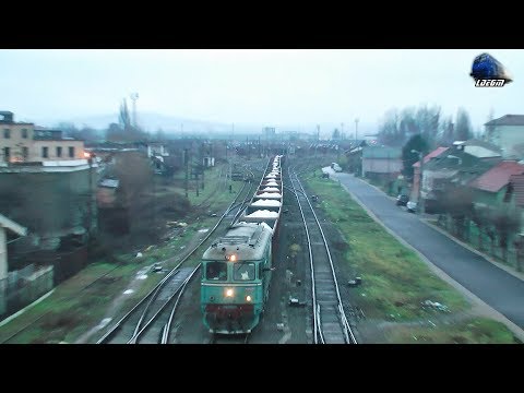 LDE2100 60-1072-1 & Marfar CFR MARFA Freight Train pe Seara/on Evening in Oradea - 16 December 2017