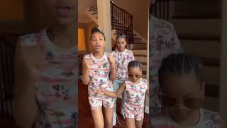 What you looking for? 👀💕