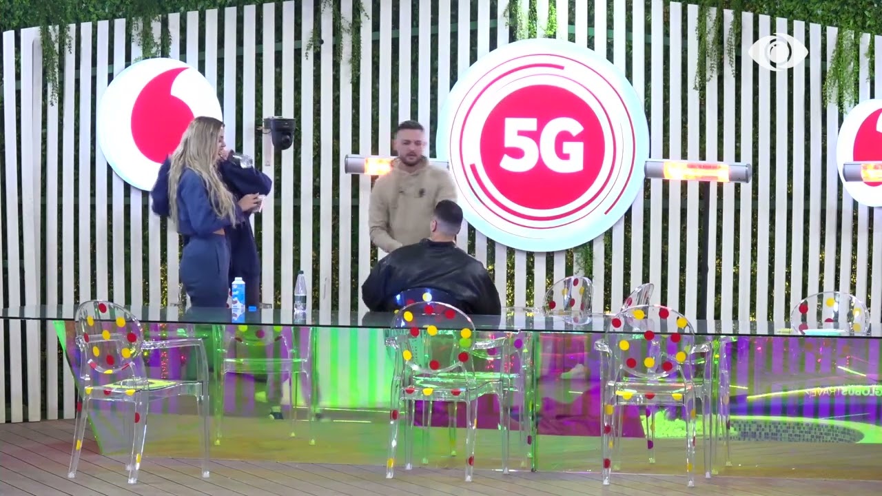 S'ka sikur ne…/ Vijon muzika në shtëpi, batuta mes banorëve