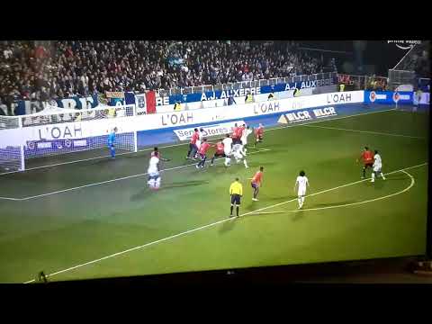 but de la tête  de Jubal sur corner (AJA 2-1 OL )