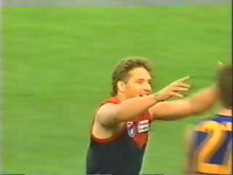 In 1993 Melbourne’s Allen Jakovich booted 27 goals in 5 games