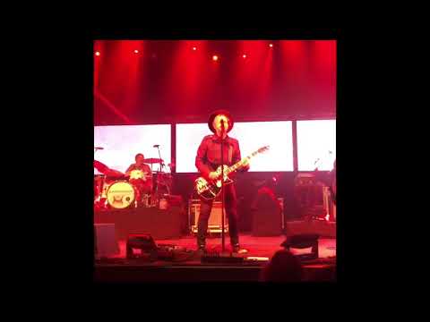 COLONY HOUSE  x  SWITCHFOOT