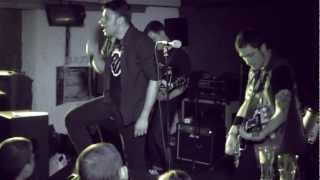 Give Em The Gun - White Riot (Live @ Лентяй)