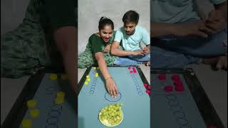 Download lagu 1vs1 Carrom Game grapes Winr!  #games #challenge #funny #family mp3