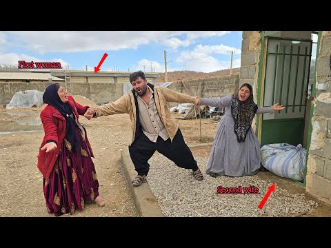 معجزه :The second lady, out of jealousy towards the first lady, wants to drag husband to her side