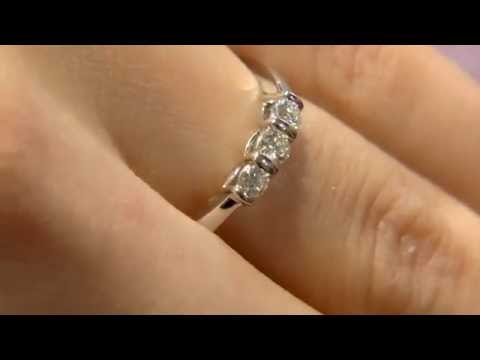 TR1028 Bar Set Trilogy Ring