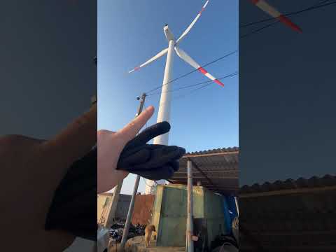 Заряжаю машину от ветряка. #veter #ветряк