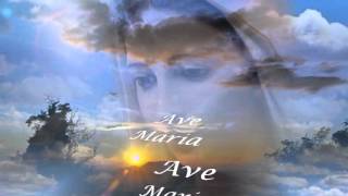 Ave Maria No Morro (Andrea Bocelli)