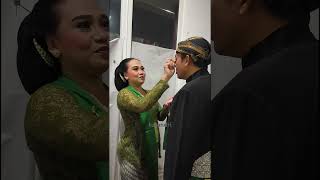 Download lagu Dalang Ki Cahyo Kuntadi and Sinden Sukesi always appearing affectionate #kicahyokuntadi mp3 Download lagu Dalang Ki Cahyo Kuntadi and Sinden Sukesi always appearing affectionate #kicahyokuntadi mp3