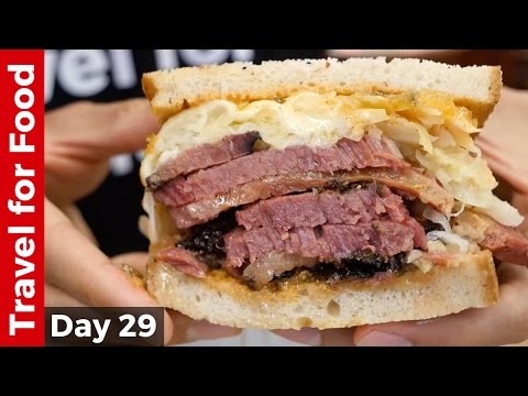 New York City Food Tour : HUGE Pastrami Sandwich at Katz’s Deli and The Halal Guys!