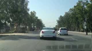 preview picture of video 'Jaguar XJ on Chandigarh-Delhi Highway'