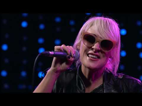 Metric - Gimme Sympathy (Live on KEXP)