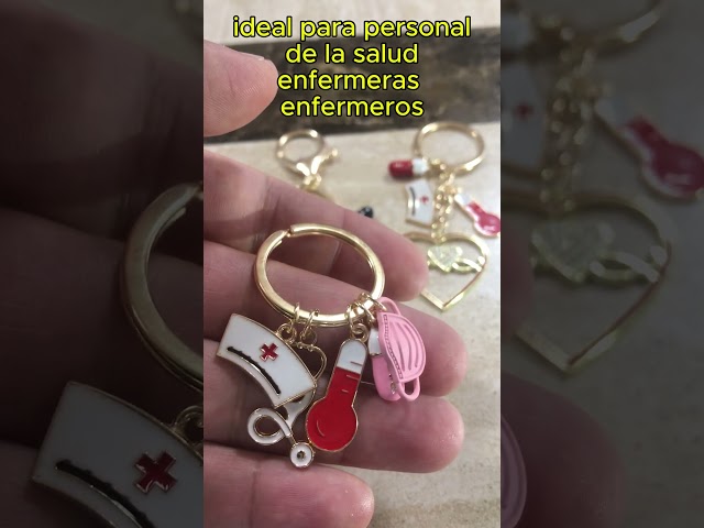 Vídeo relacionado con Llavero acrílico para enfermera, adorno de enfermera, regalo para trabajadores de la salud y enfermeras, decoración navideña de héroe de la salud, B, Talla única