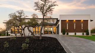 TOUR A MODERN $2.1M LUXURY HOME ON AN ACRE IN A PRIME LOCATION