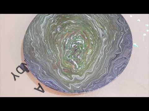 203 Spinning a Spiral Acrylic Pour