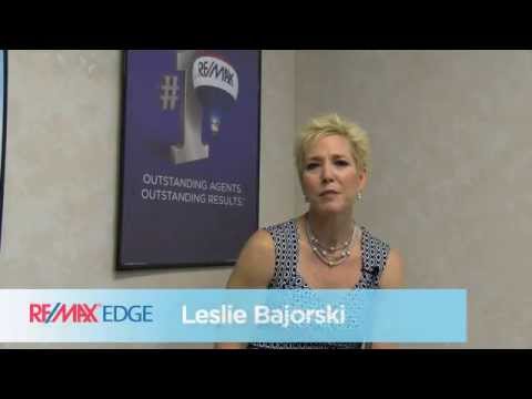LESLIE BAJORSKI "I am RE/MAX"