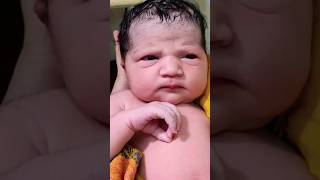 Download lagu Cutest Newborn baby ready to eat after birth #shorts mp3