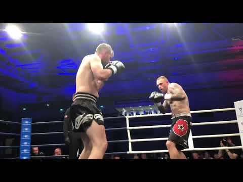 Phillipp Schmidt - Eric Hanke