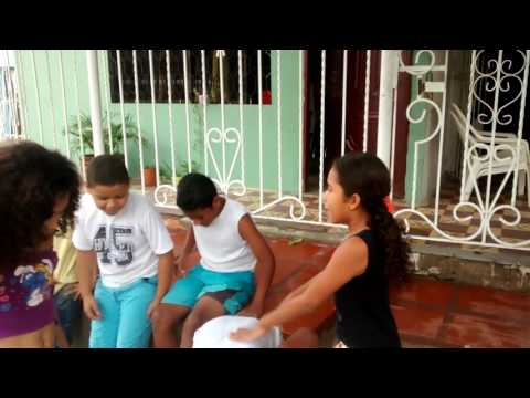 HUMOR CHIKI GALAN-El Escondio Americano #7   #Mejores_videos_de_risa